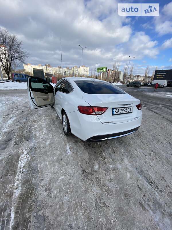 Седан Chrysler 200 2014 в Киеве