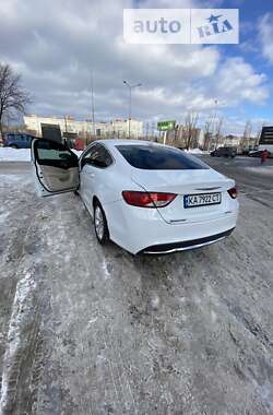 Седан Chrysler 200 2014 в 
