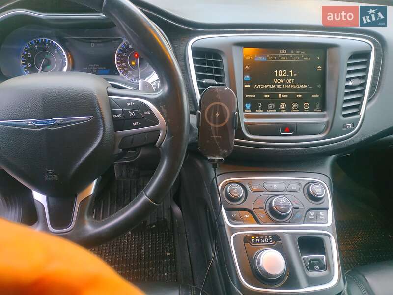 Седан Chrysler 200 2014 в Кременчуге