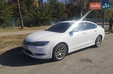 Седан Chrysler 200 2015 в Дніпрі