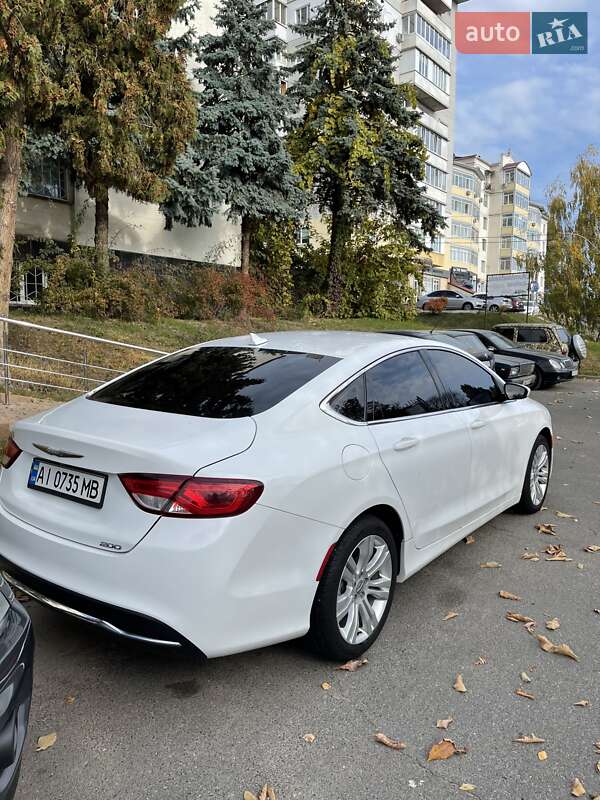 Седан Chrysler 200 2014 в Вишгороді