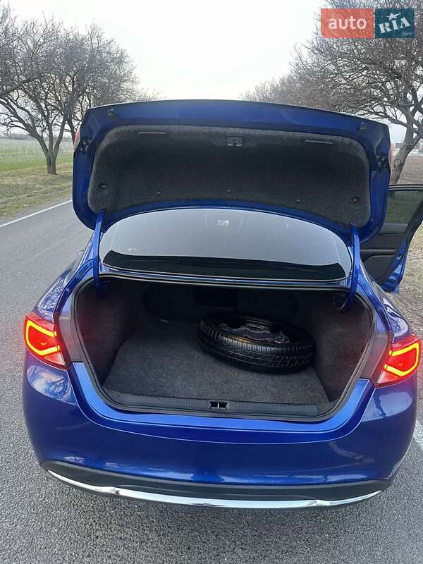 Седан Chrysler 200 2014 в Самаре