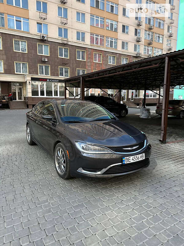 Седан Chrysler 200 2015 в Одессе