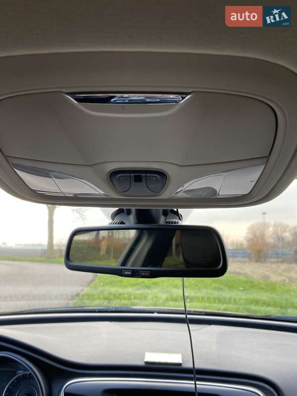 Седан Chrysler 200 2016 в Буске
