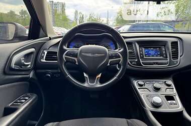 Седан Chrysler 200 2014 в Киеве