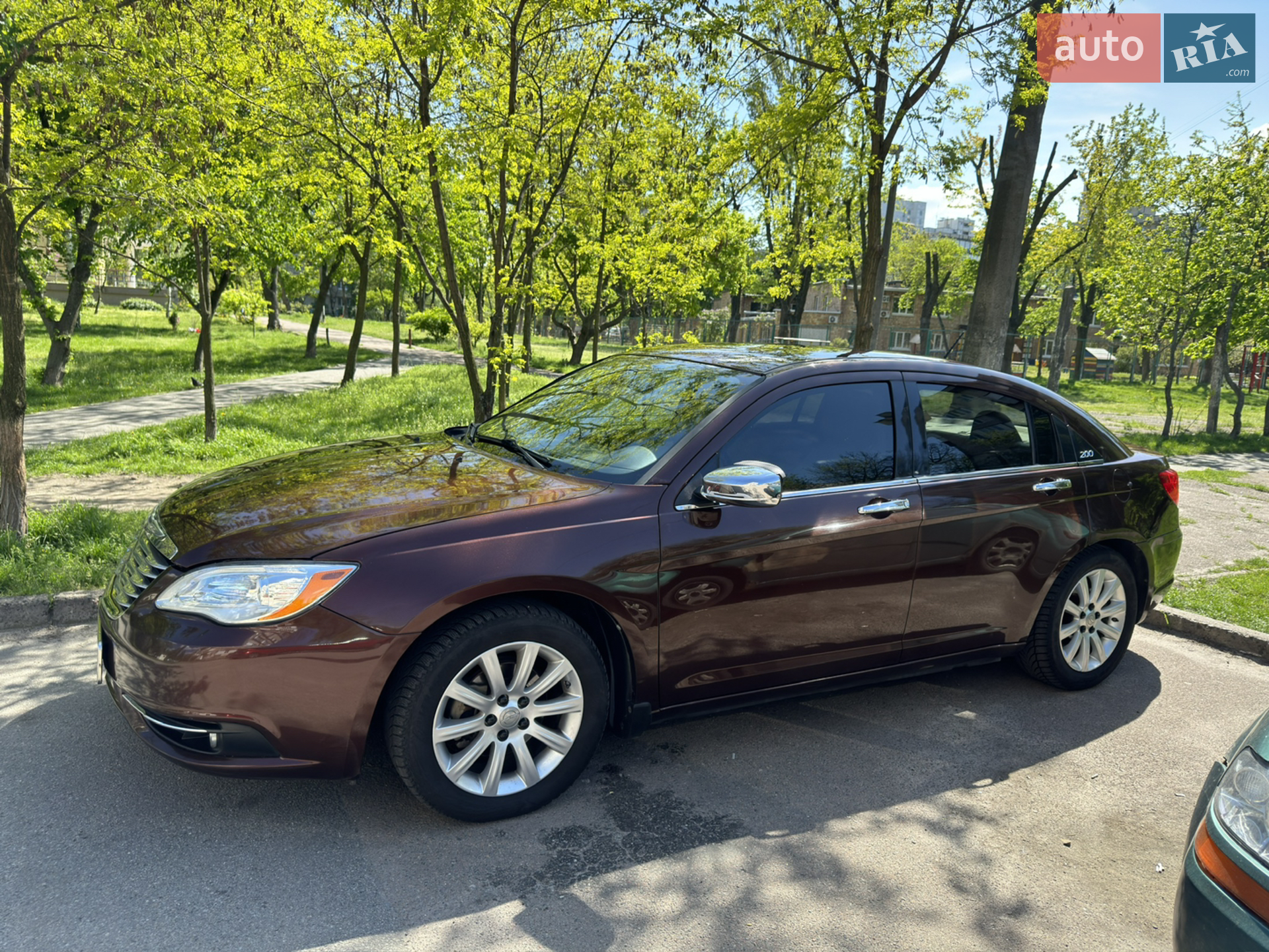 2013 Chrysler 200 - мініатюра 2