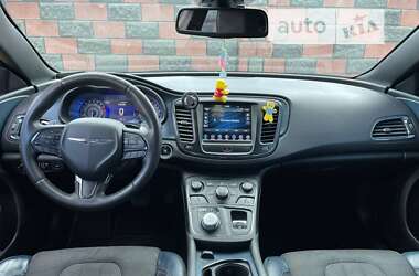 Седан Chrysler 200 2014 в 
