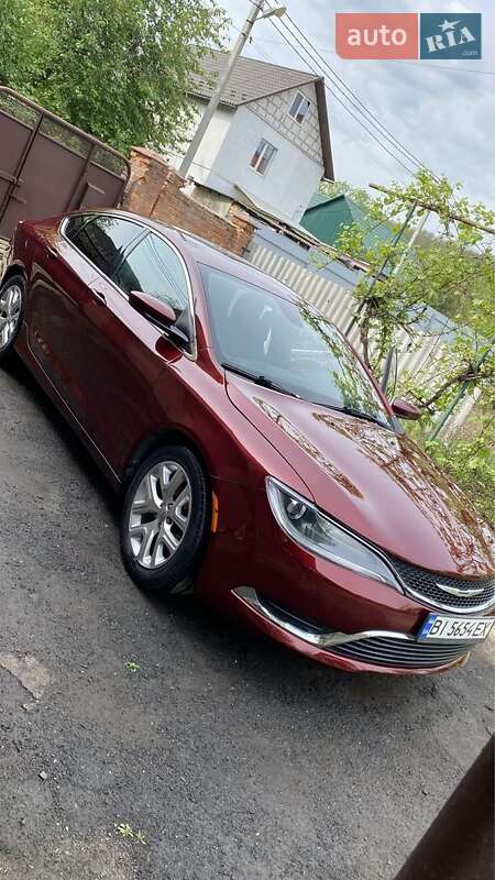 Седан Chrysler 200 2015 в Полтаве