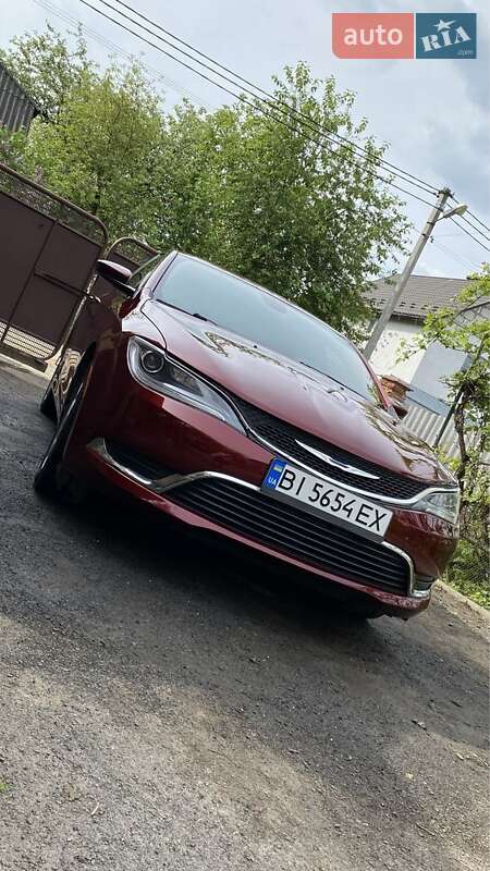 Седан Chrysler 200 2015 в Полтаве