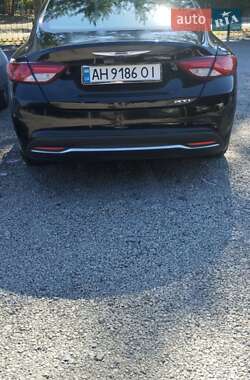 Седан Chrysler 200 2015 в 