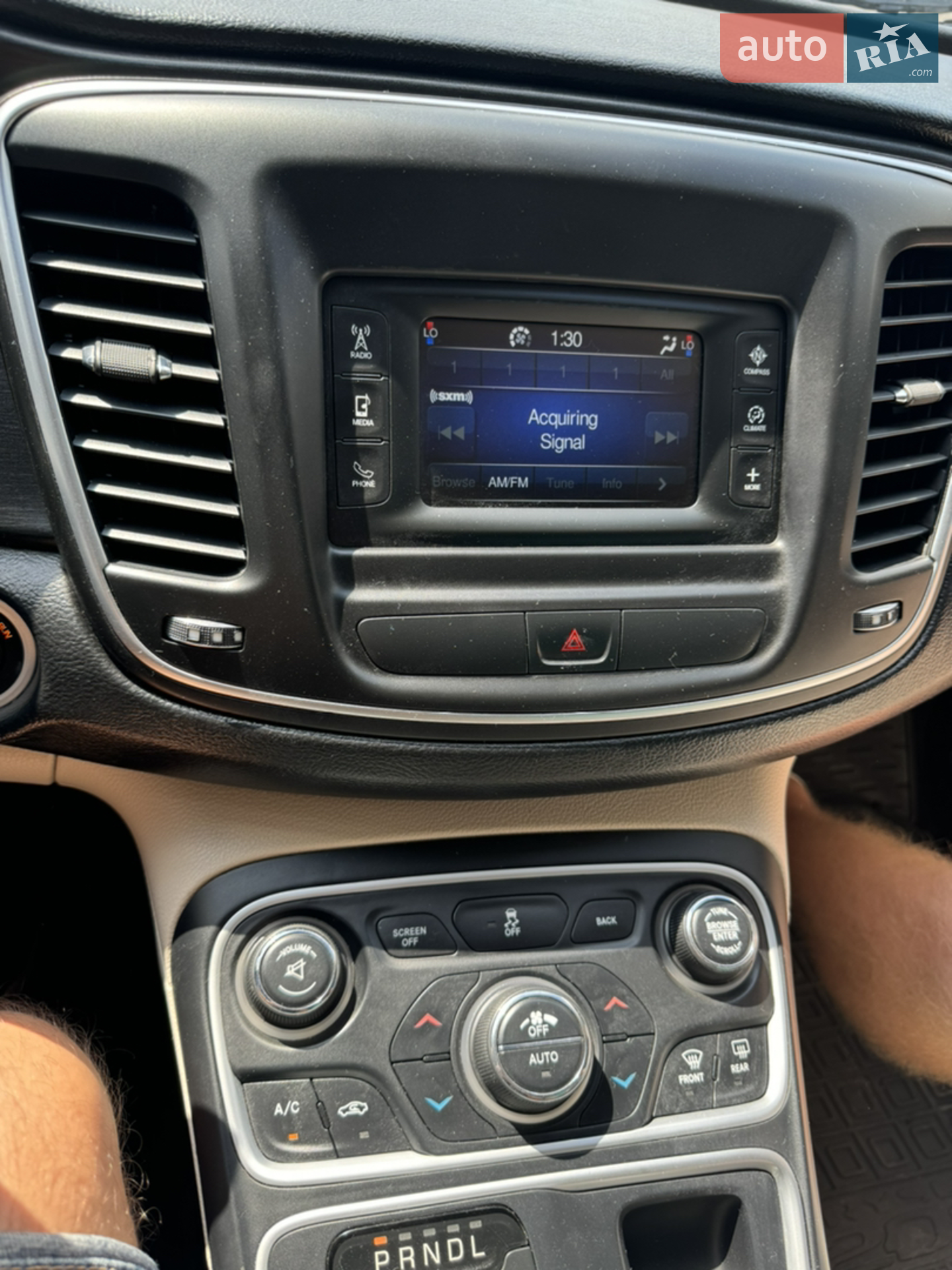 2014 Chrysler 200 - мініатюра 10