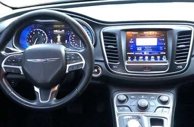 Седан Chrysler 200 2015 в Одесі