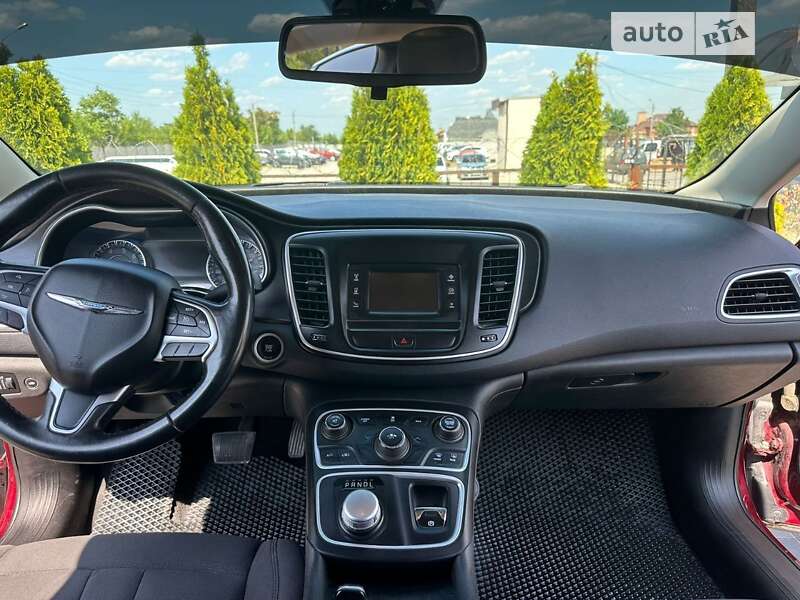 Седан Chrysler 200 2015 в Запорожье