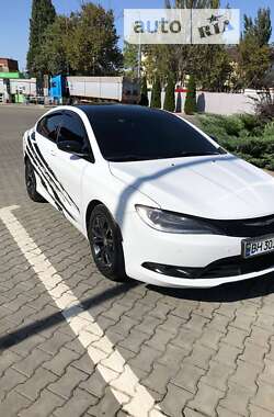 Седан Chrysler 200 2015 в Одесі