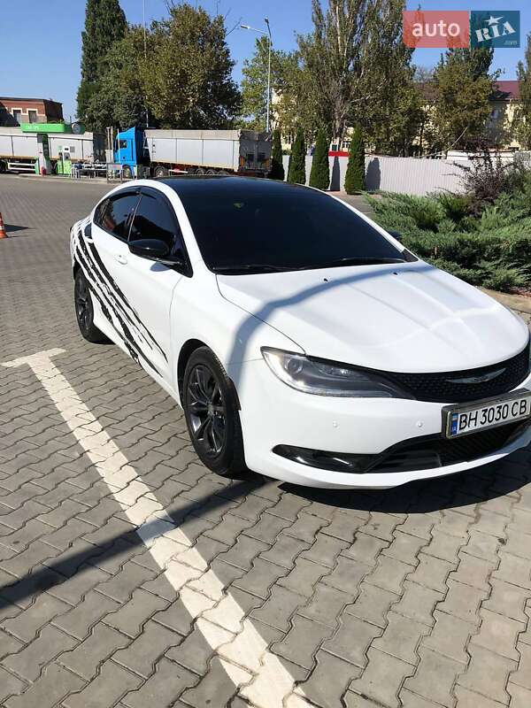 Седан Chrysler 200 2015 в Одессе