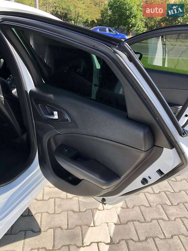 Седан Chrysler 200 2015 в Одессе