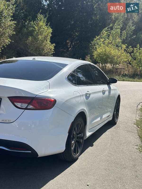 Седан Chrysler 200 2014 в Сумах