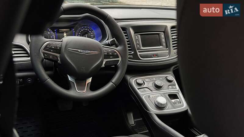Седан Chrysler 200 2015 в Белой Церкви