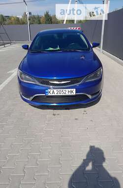 Седан Chrysler 200 2015 в Киеве