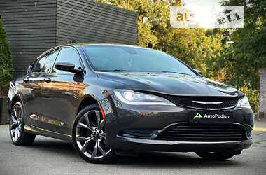 Седан Chrysler 200 2015 в Киеве