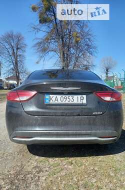 Седан Chrysler 200 2015 в Києві