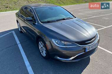 Седан Chrysler 200 2015 в Виннице