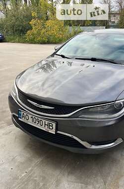 Седан Chrysler 200 2014 в Ужгороді