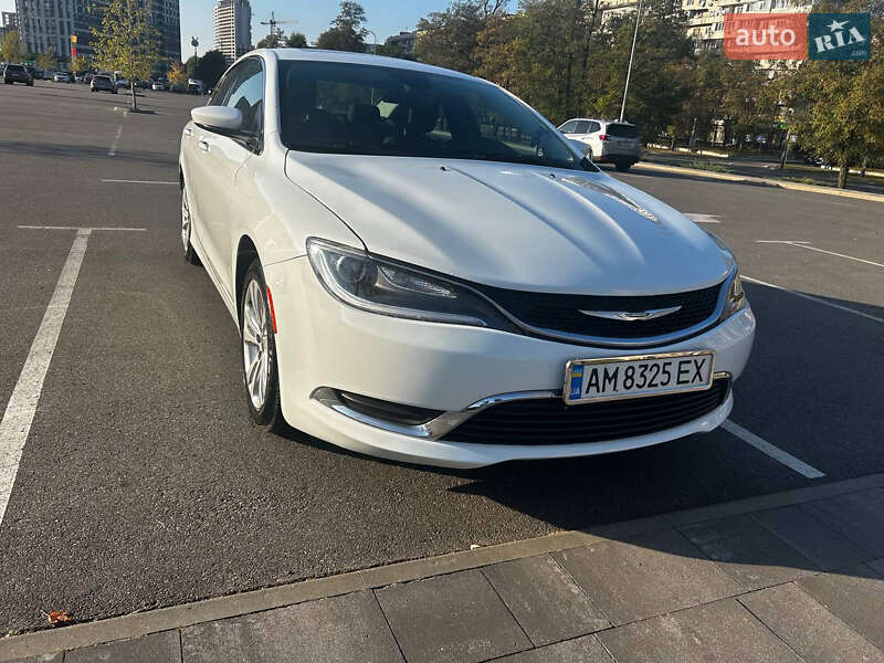 Седан Chrysler 200 2014 в Киеве фото 5 Седан Chrysler 200 2014 в Киеве