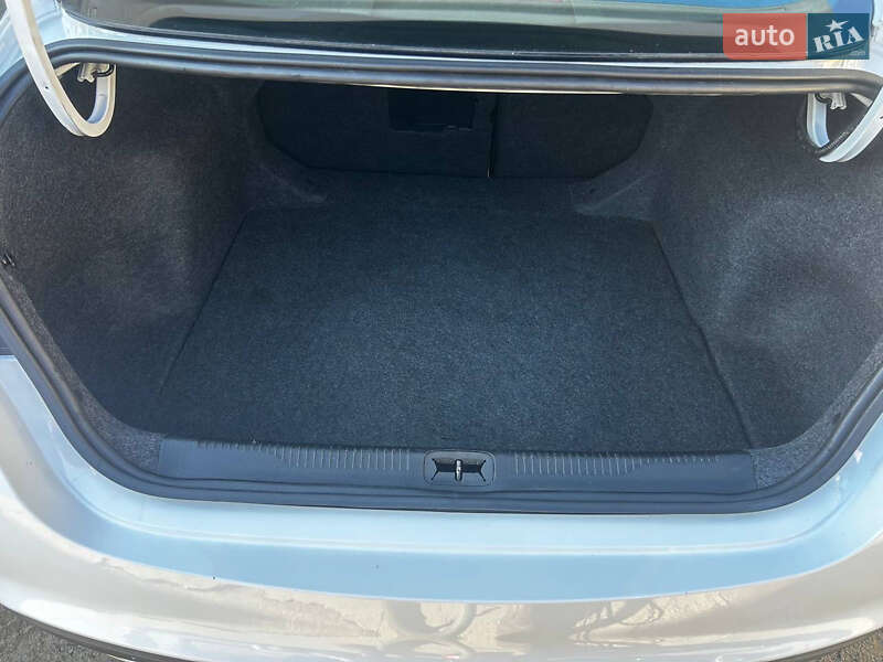 Седан Chrysler 200 2014 в Киеве фото 26 Седан Chrysler 200 2014 в Киеве