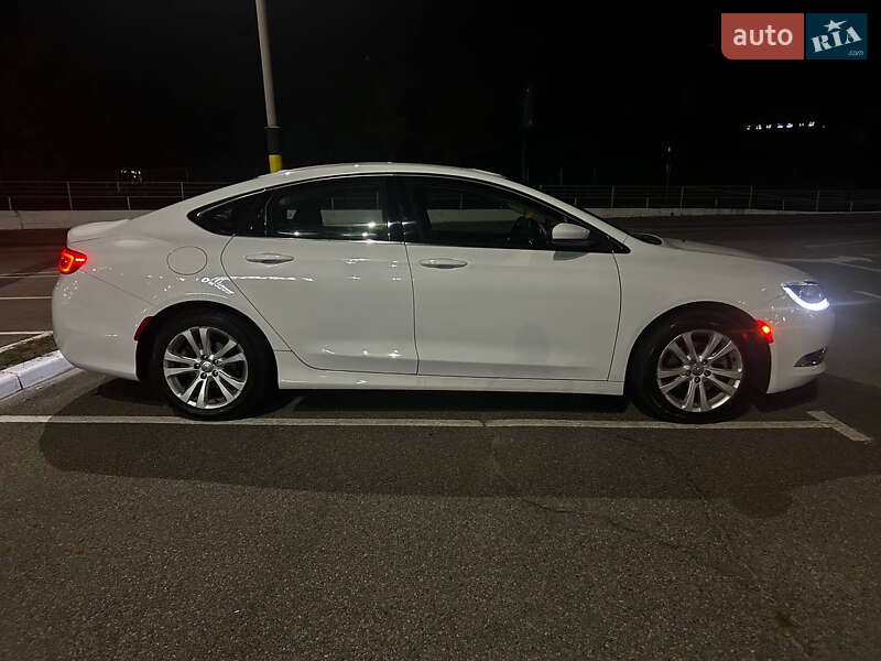 Седан Chrysler 200 2014 в Киеве фото 31 Седан Chrysler 200 2014 в Киеве