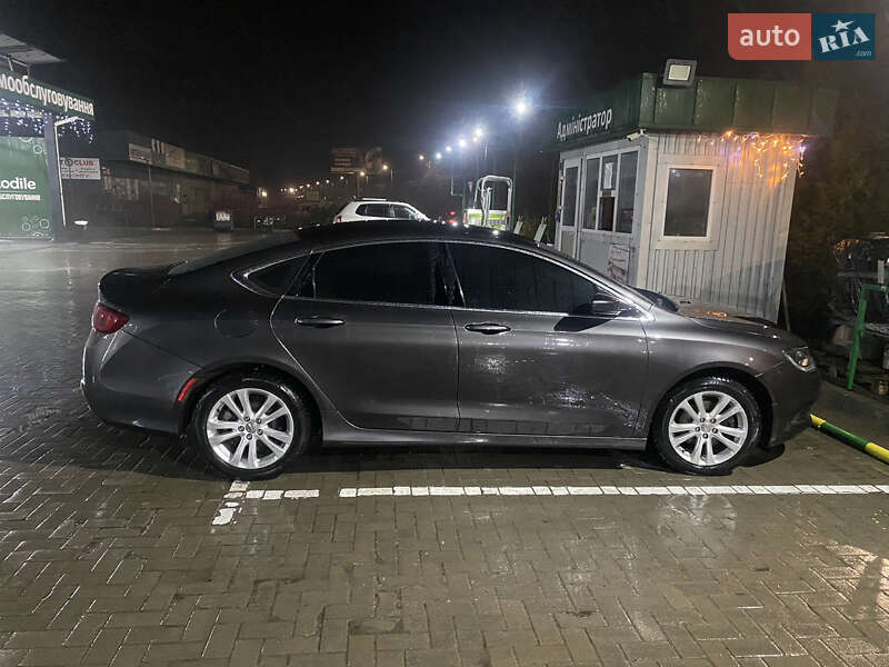 Седан Chrysler 200 2015 в Вінниці