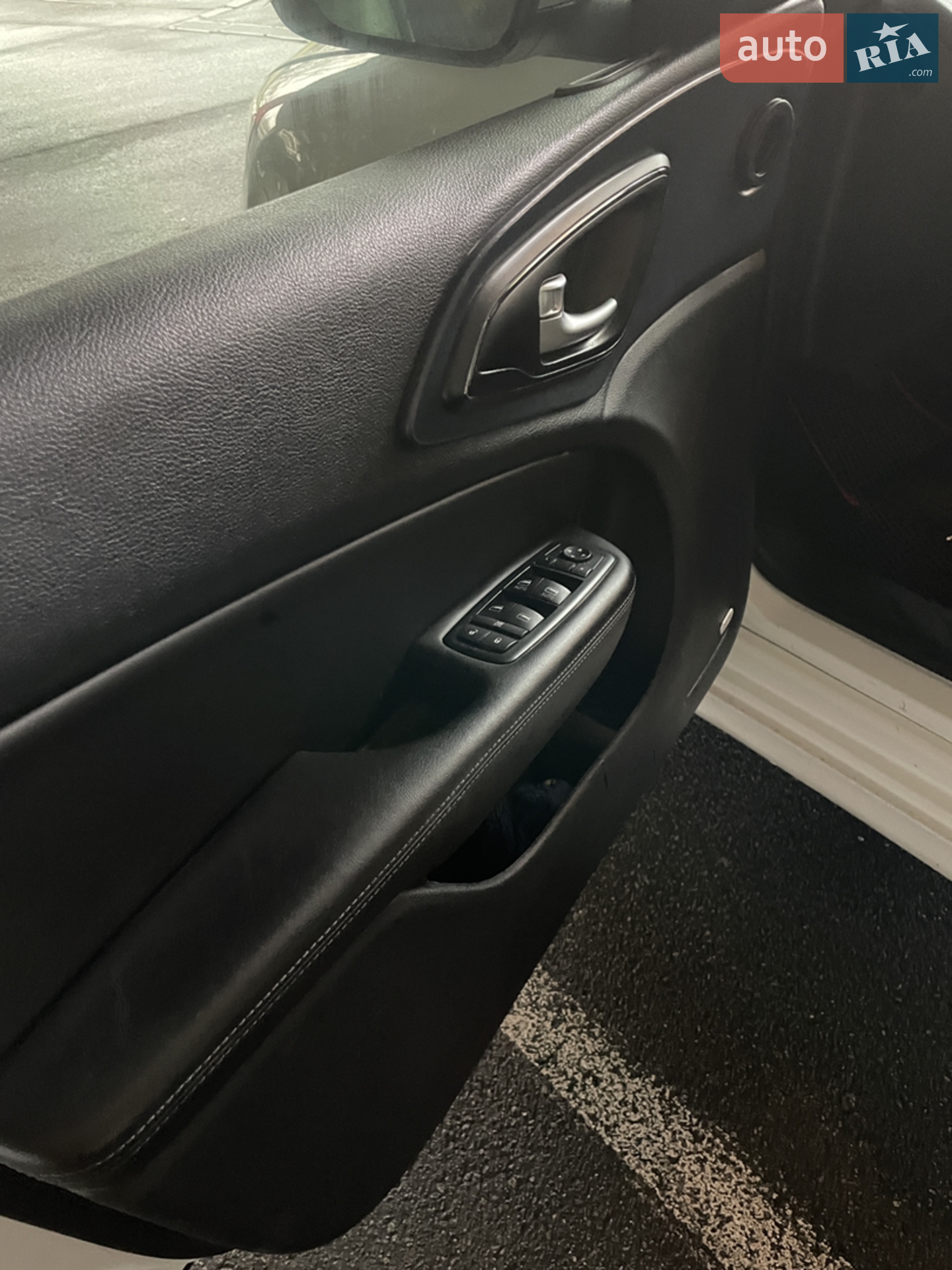 2015 Chrysler 200 - мініатюра 27