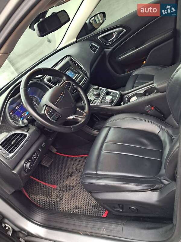 Chrysler 200 2014