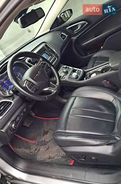 Седан Chrysler 200 2014 в 