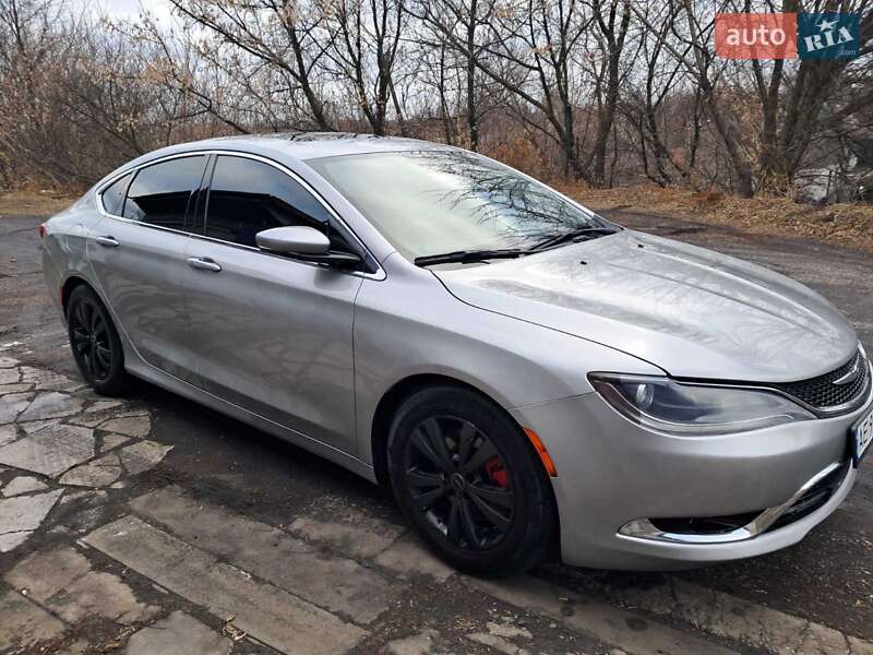Седан Chrysler 200 2014 в Першотравенске