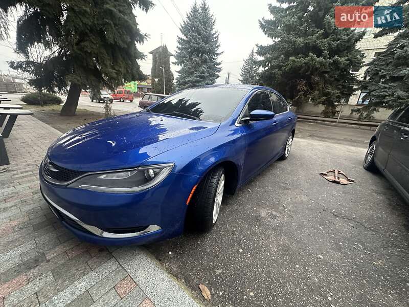 Седан Chrysler 200 2016 в 
