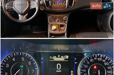 Седан Chrysler 200 2016 в 