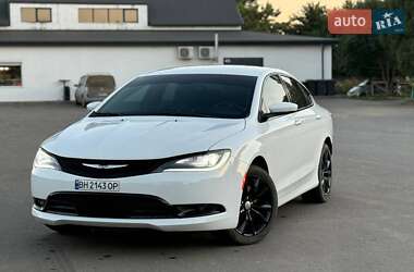 Седан Chrysler 200 2015 в Сараті