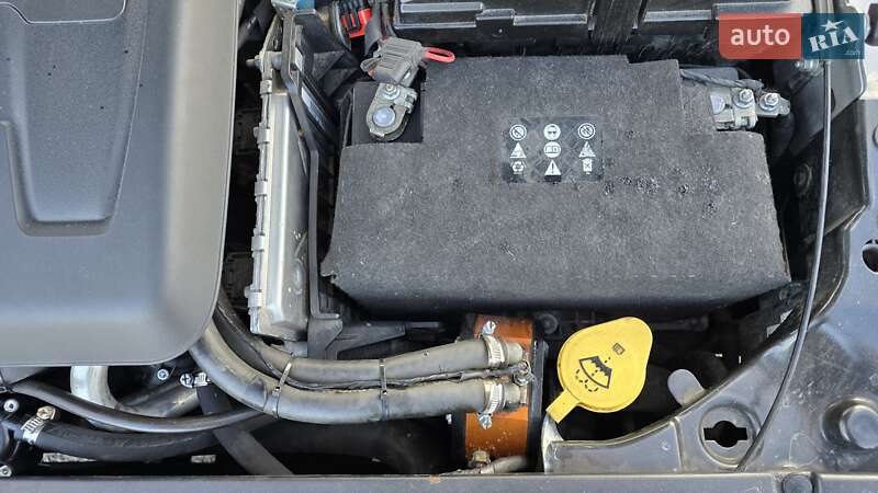 Седан Chrysler 200 2014 в Житомире фото 41 Седан Chrysler 200 2014 в Житомире