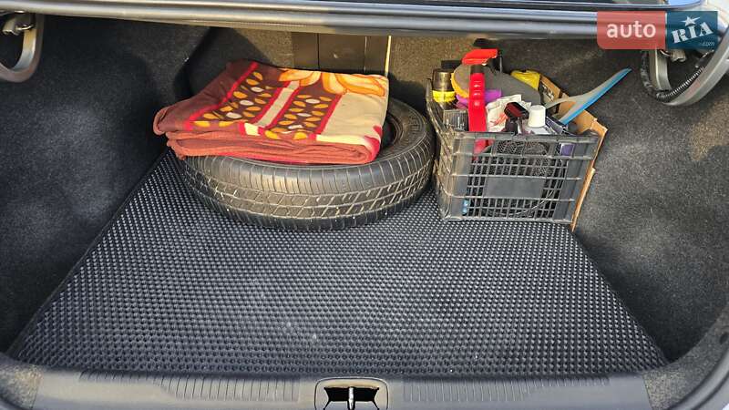 Седан Chrysler 200 2014 в Житомире фото 46 Седан Chrysler 200 2014 в Житомире