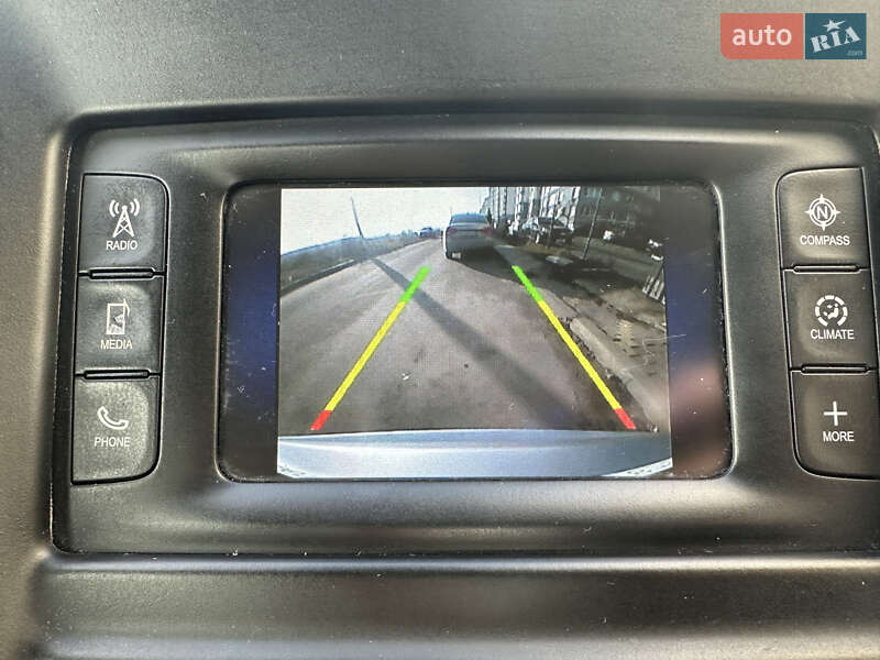 Седан Chrysler 200 2015 в Киеве
