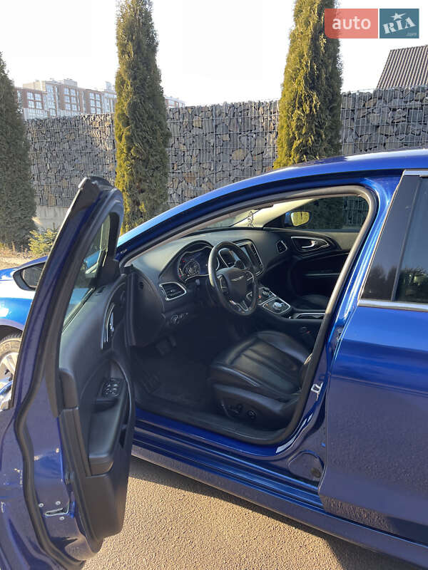 Седан Chrysler 200 2016 в Ровно фото 7 Седан Chrysler 200 2016 в Ровно