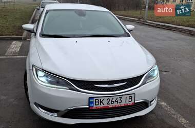 Седан Chrysler 200 2015 в 
