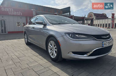 Седан Chrysler 200 2016 в Хусті