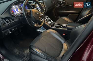 Седан Chrysler 200 2015 в 