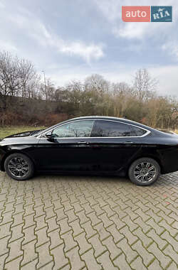Седан Chrysler 200 2014 в 