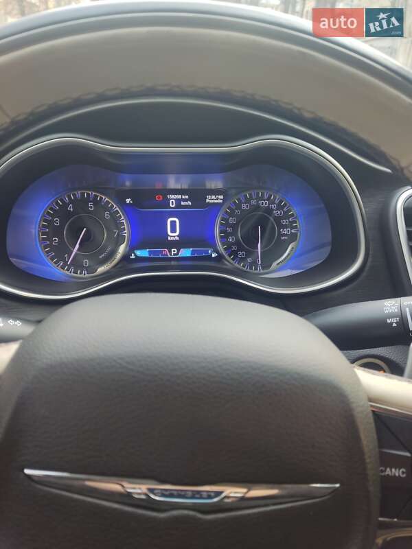 Седан Chrysler 200 2014 в Києві