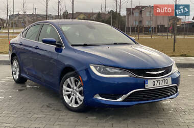 Седан Chrysler 200 2015 в Киеве
