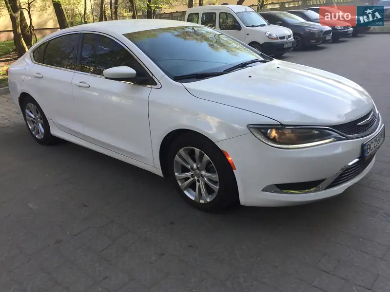 Chrysler 200 2015