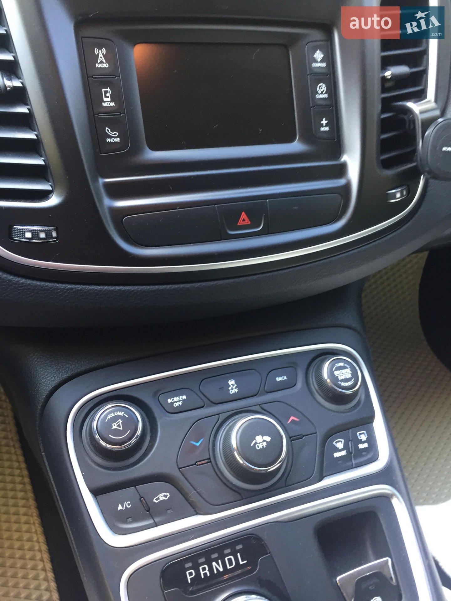 2015 Chrysler 200 - мініатюра 13